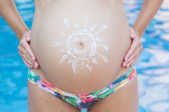 Lee más sobre el artículo ¿Pueden tomar el sol las embarazadas?